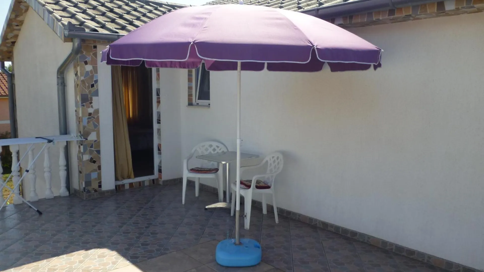 Studio Apartments Matos Seline