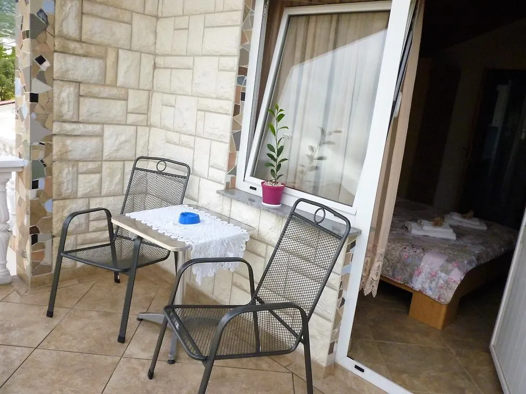 Studio Apartments Matos Seline