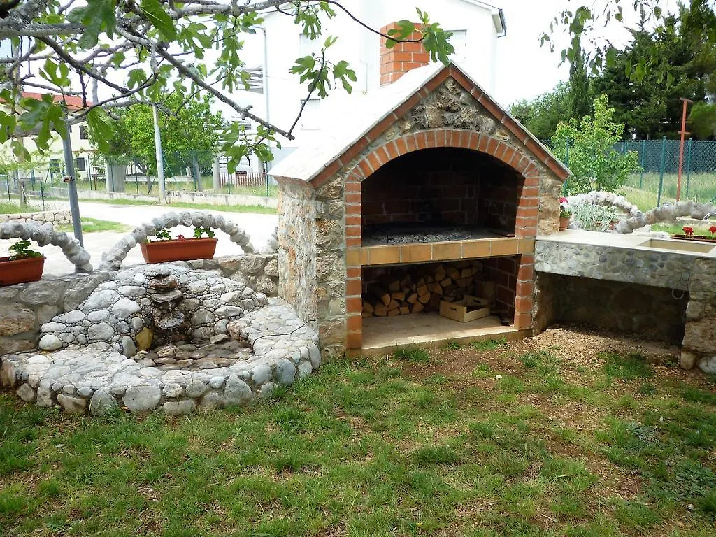 Studio Apartments Matos Seline